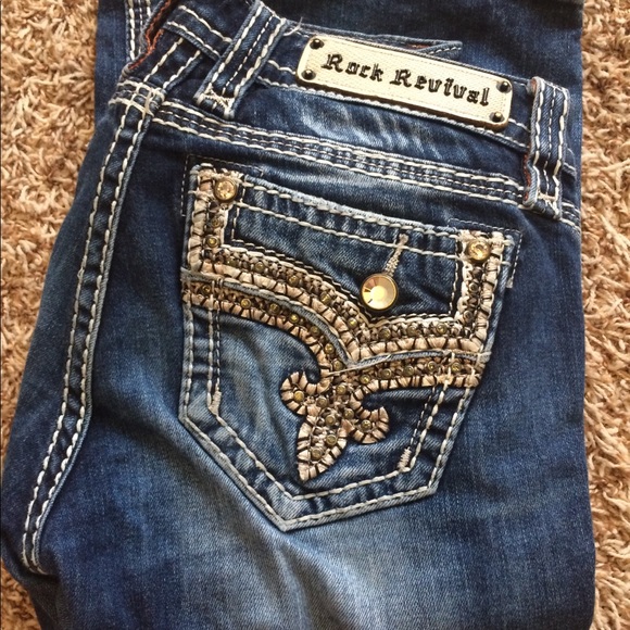 Buckle: Rock Revival Boot Cut Jeans - Picture 1 of 4